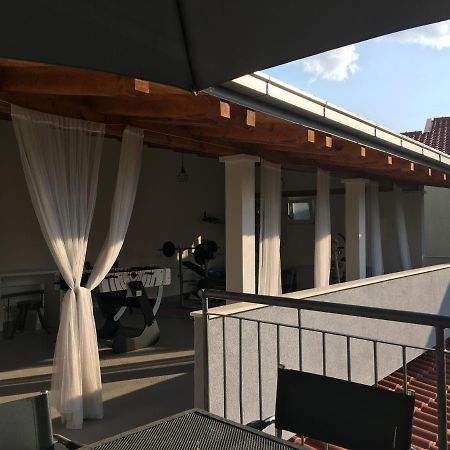 Villa Vlade- From The Heated Pool To The Beach In 1 Minute イェセニツェ エクステリア 写真